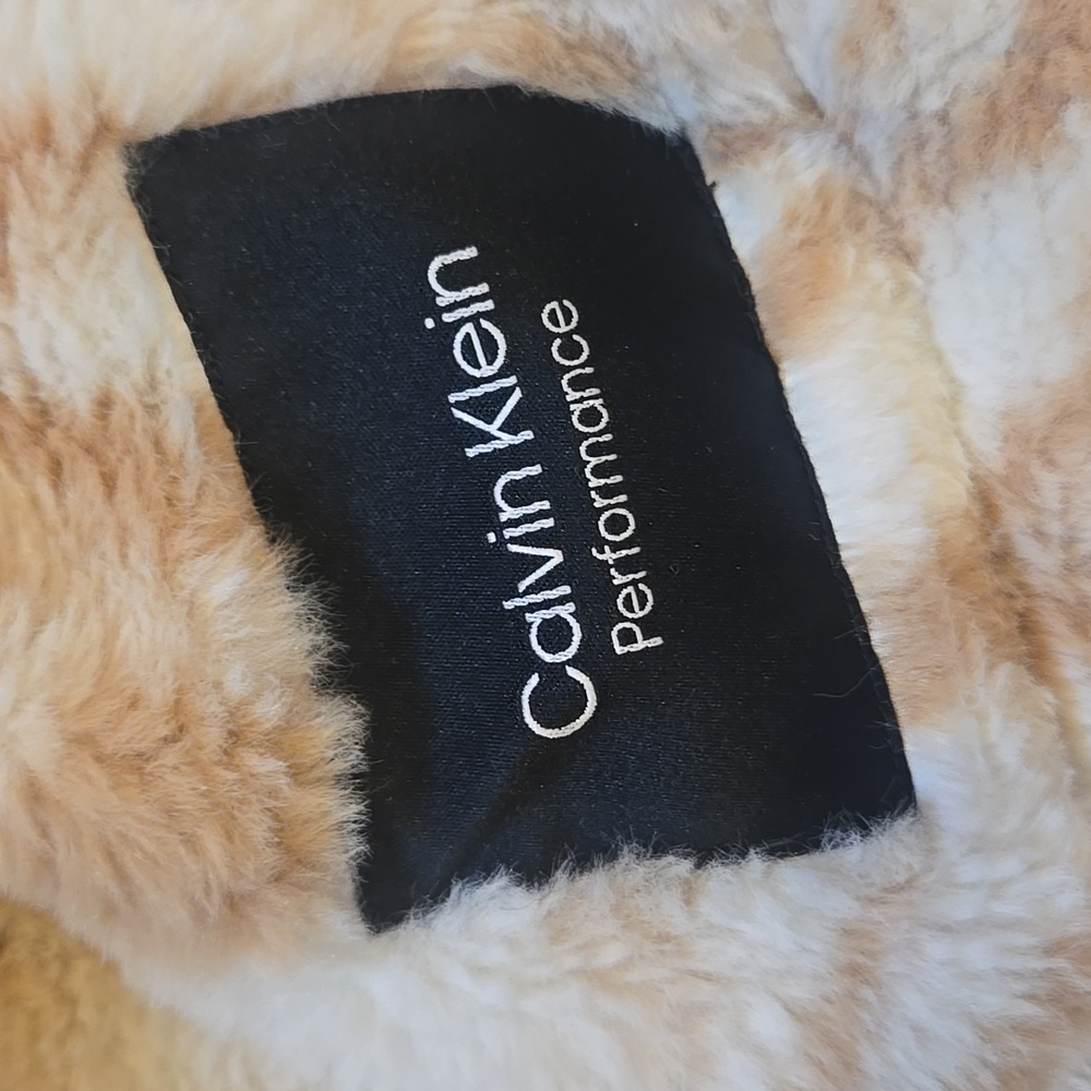 Calvin Klein Performance Cream/Tan Faux Fur/Fleece 1/4 Zip Lined Jacket - Picture 2 of 10